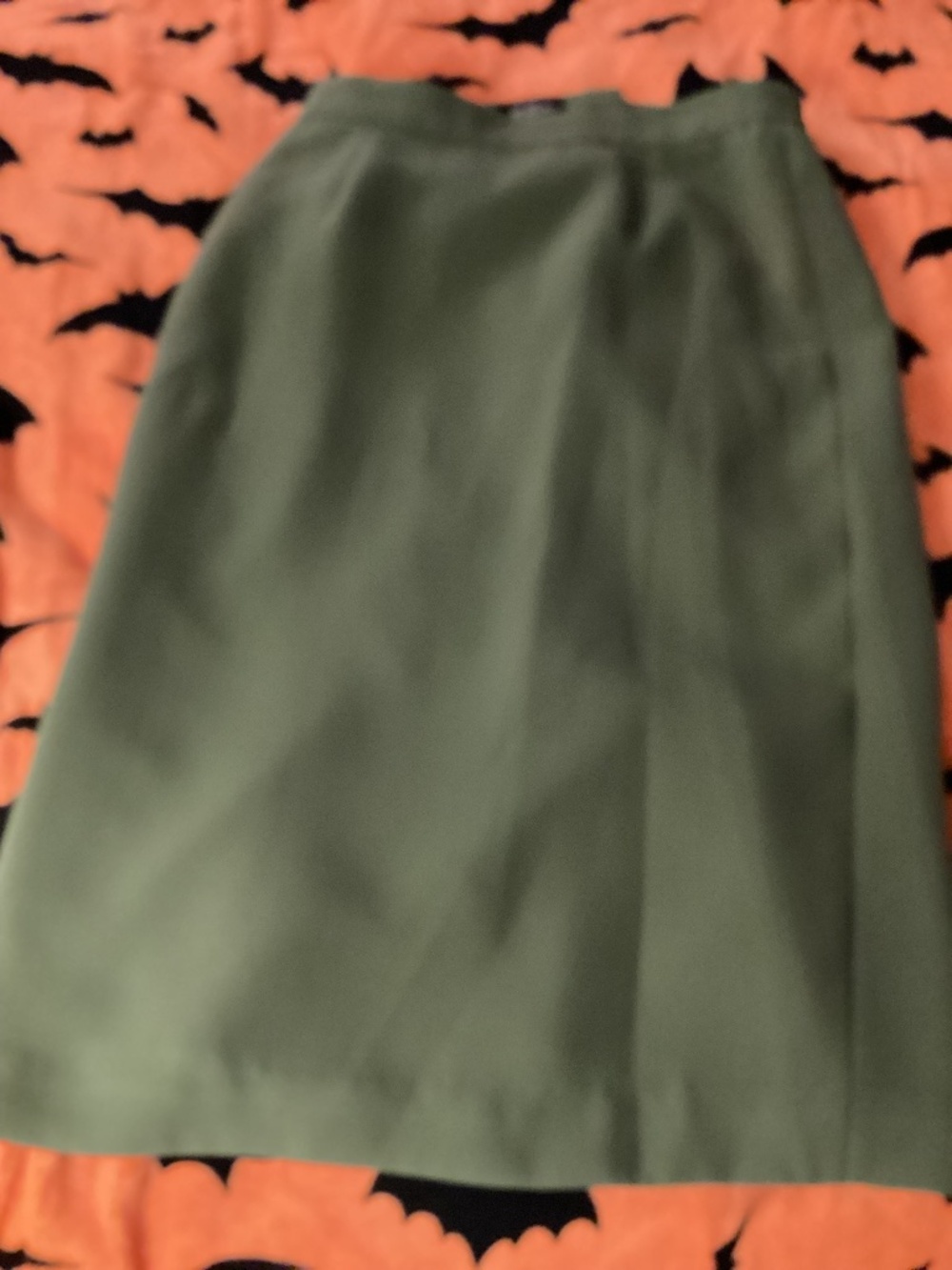 Vintage Milano Olive Green Lined Pencil Skirt — Size 8